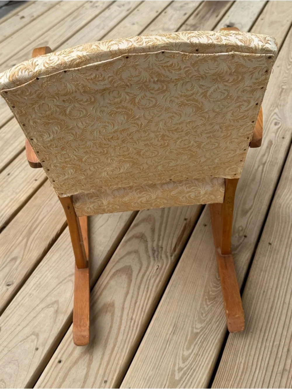 Children’s Vtg Handmade Rocking Chair in Cream Swirl Fabric 23”x23”x16”